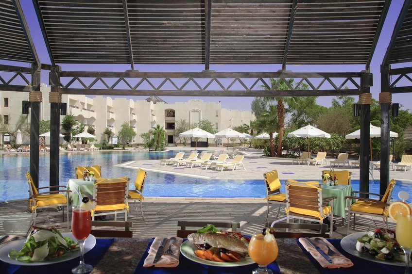 Naama Bay Promenade Beach Resort 5*